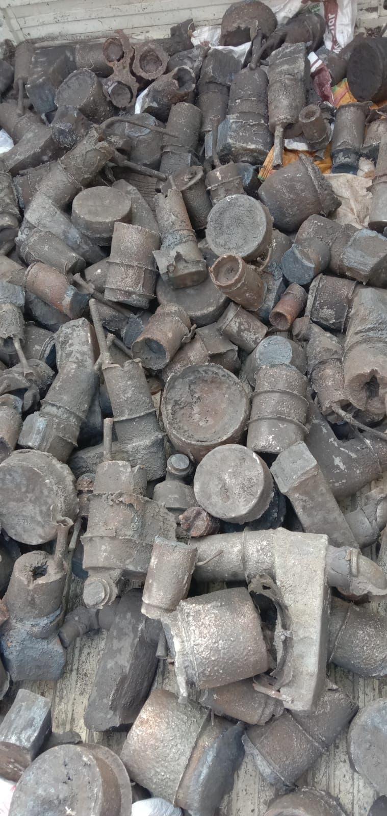 Runner Riser Scrap - Semicon Steel And Alloys