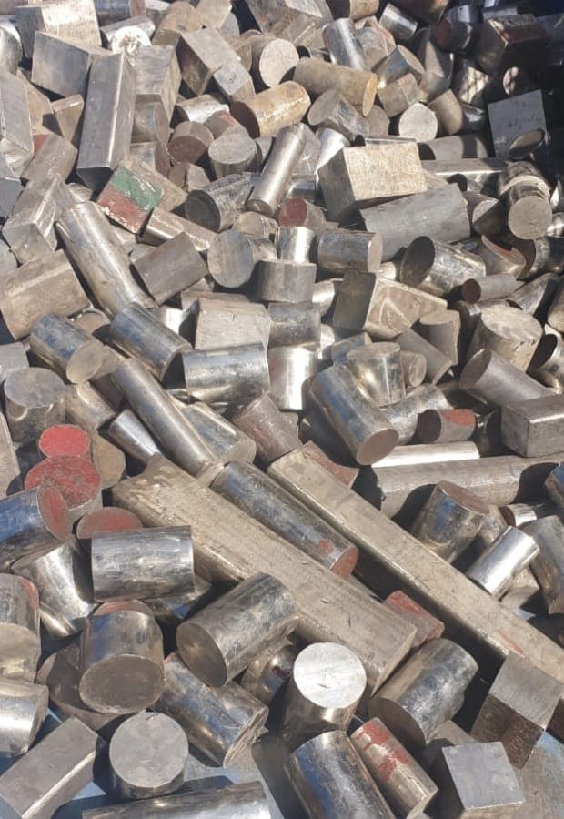 Round Cut Piece Scrap - Semicon Steel And Alloys